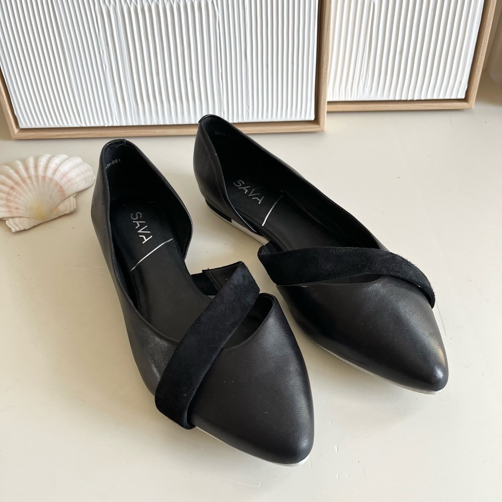 SAVA Leather Black Flats with Suede Accent